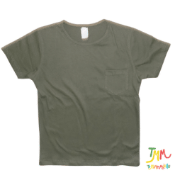 Remera con bolsillo verde