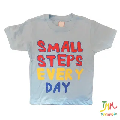 Remera small steps celeste
