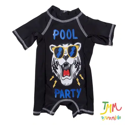 Enterito Pool party proteccion UV