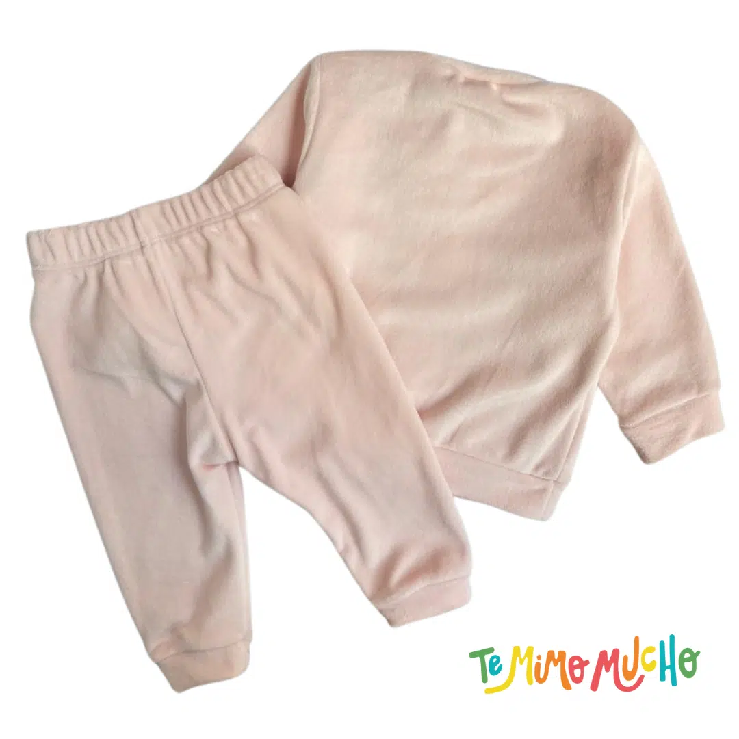 Conjunto buzo y babucha plush rosa - Image 3