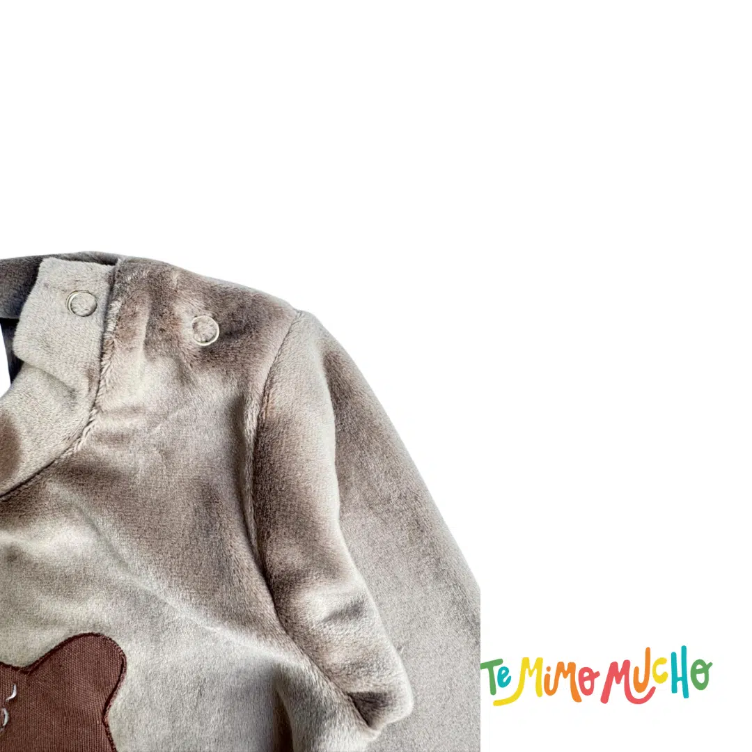 Conjunto buzo y babucha plush bizon - Image 3