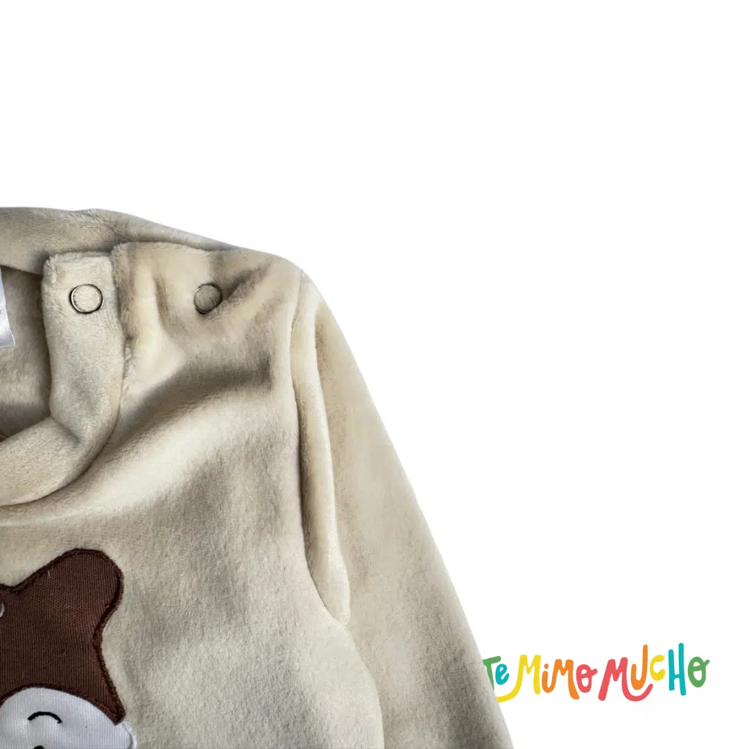 Conjunto buzo y babucha plush beige - Image 3