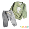 Conjunto Perrito Naranjo buzo verde pantalon aero