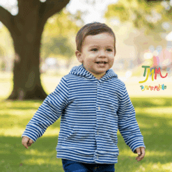 Campera plush con capucha combinada celeste