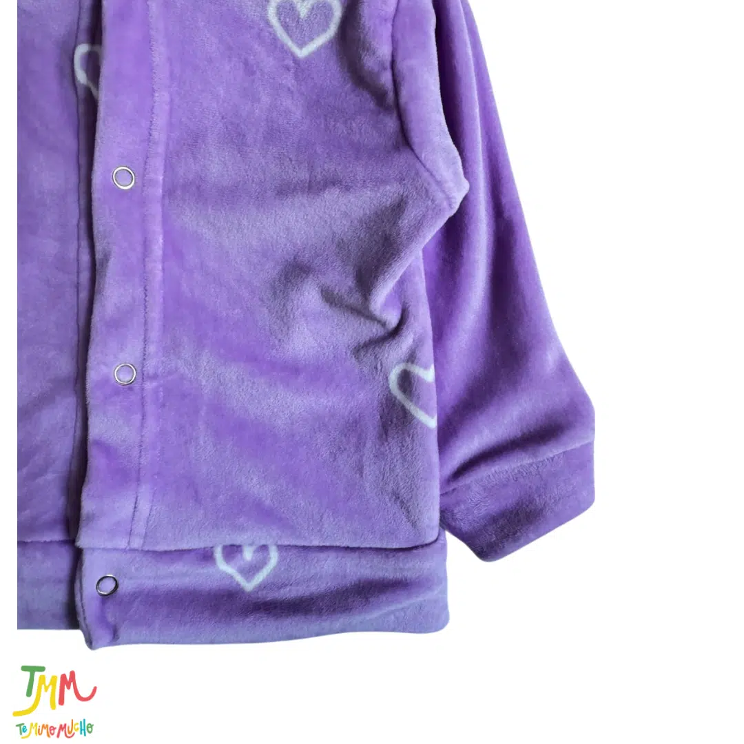 Campera plush con capucha corazon lila - Image 3