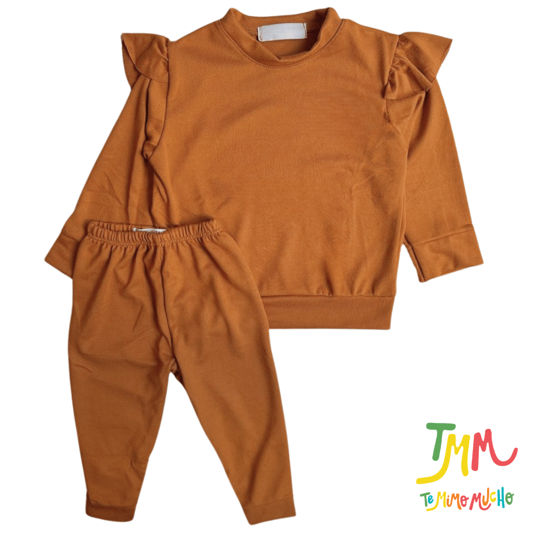 Conjunto de Buzo Volado y Babucha Marroncito Lanilla - Image 2