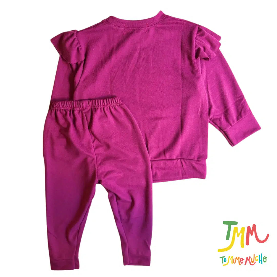 Conjunto de Buzo Volado y Babucha uva Lanilla - Image 3